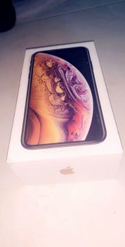 iPhone XS MAX 64 GO
