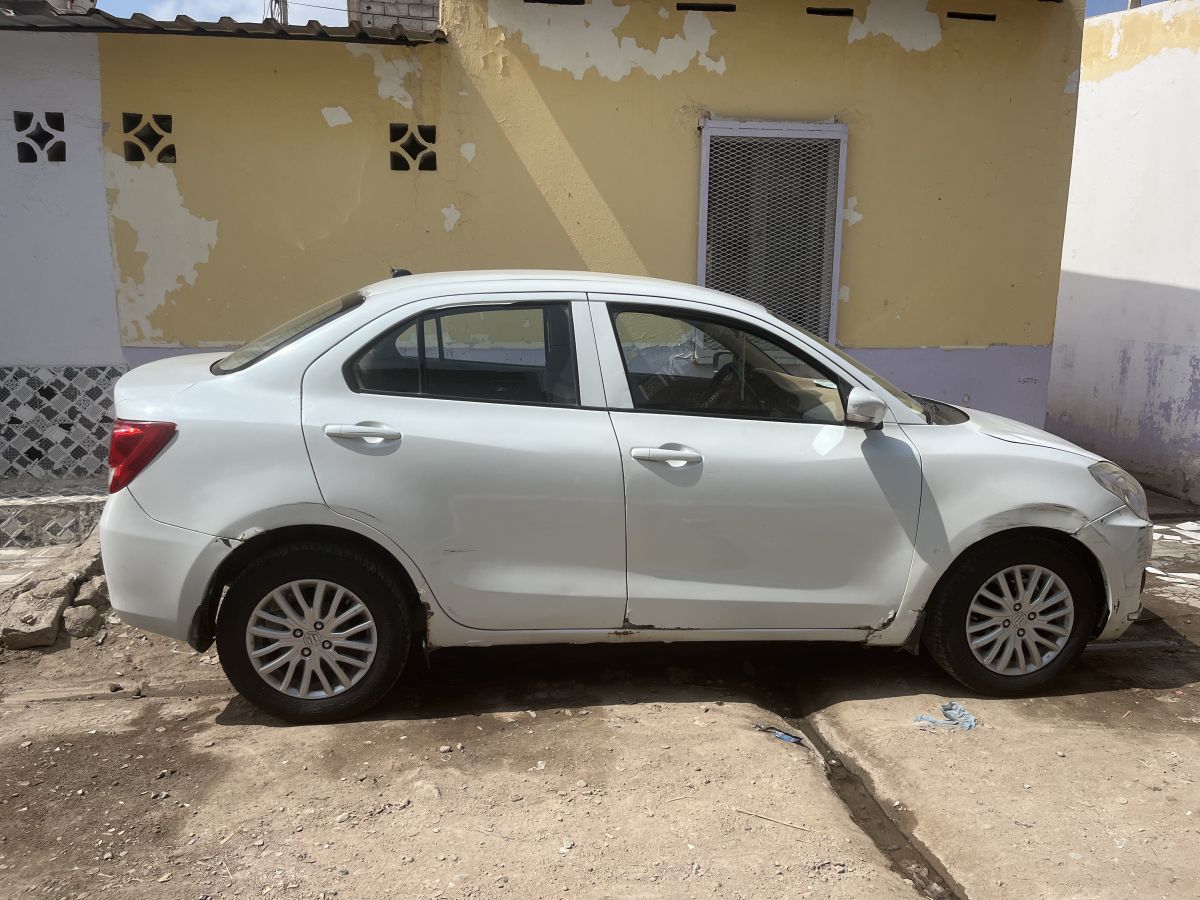 Suzuki Dzire en parfait état climatiseur fonctionnel à Djibouti