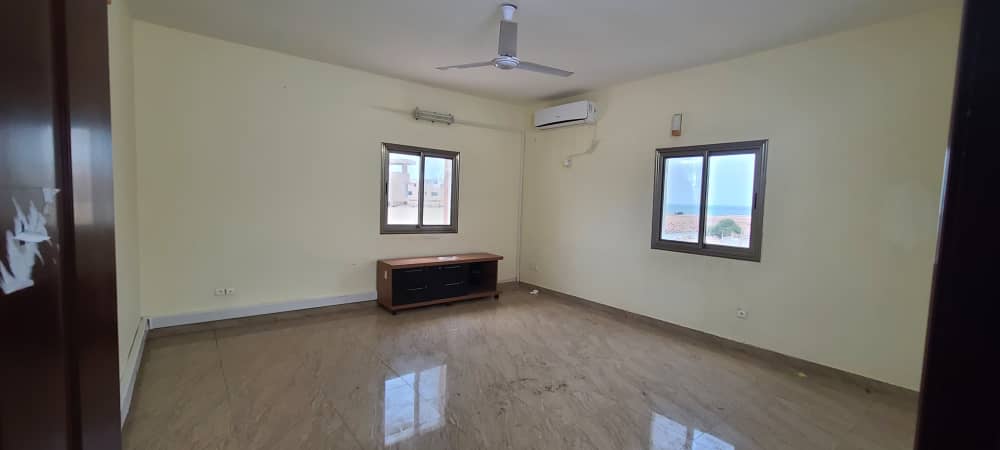 Appartement F4 moderne avec climatisation à louer à Héron