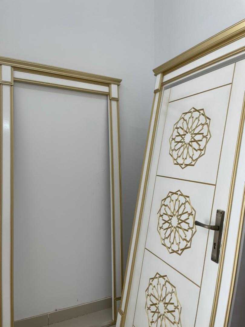 Portes intérieures design – Finitions variées sur-mesure
