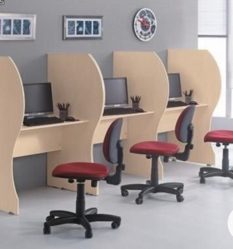 Bureaux de direction et mobilier pro – Design moderne sur-mesure