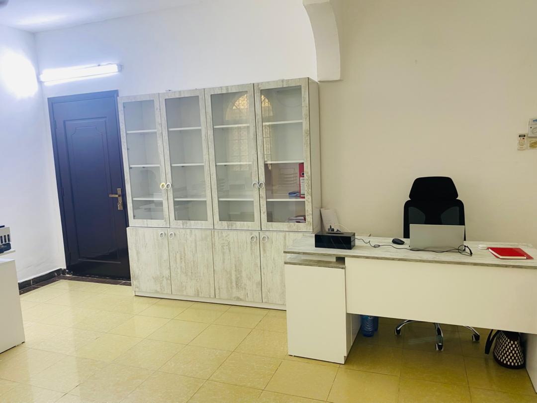 Bureaux de direction et mobilier pro – Design moderne sur-mesure