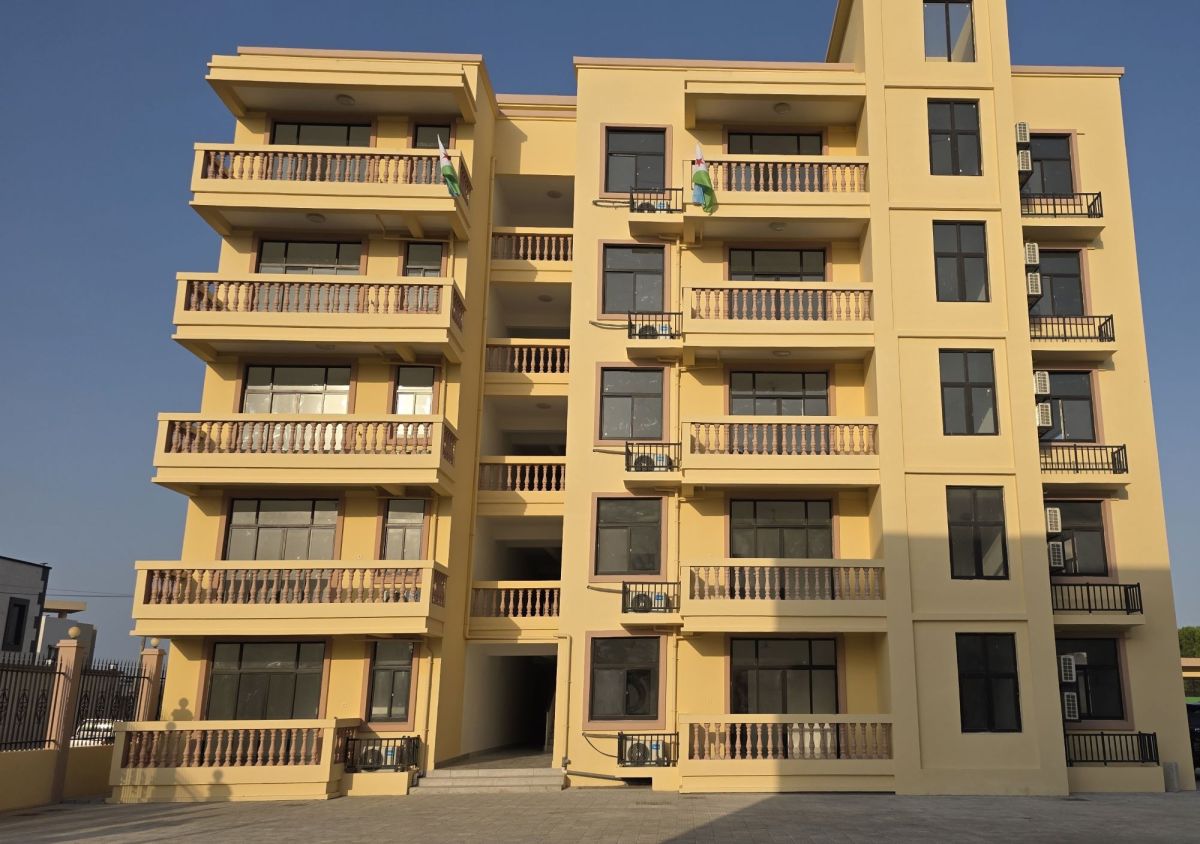 Bureaux 177 m² à louer au Héron – Immeuble professionnel face au PAM