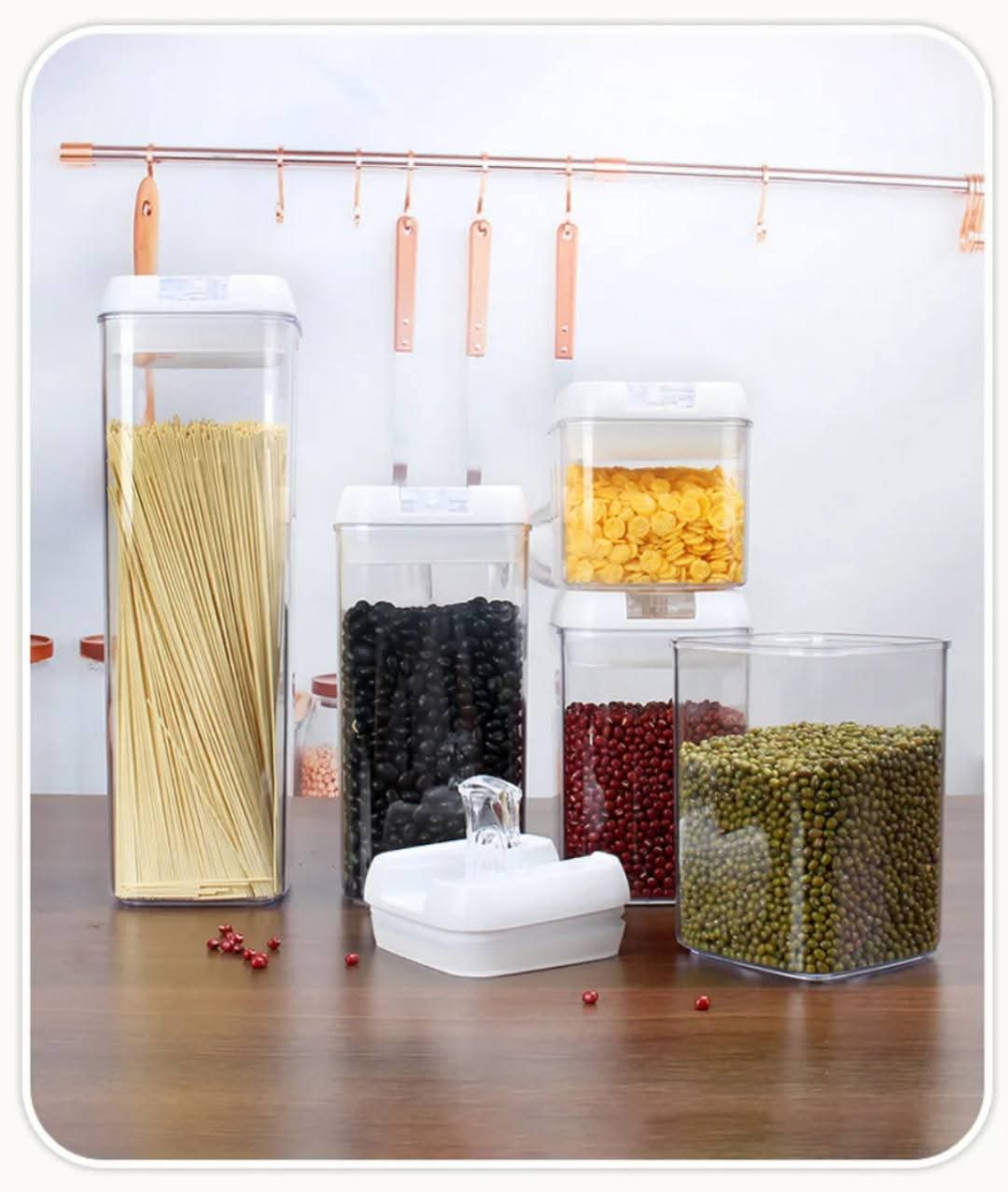 Lot de 7 bocaux avec couvercles pour une cuisine organisée et élégante