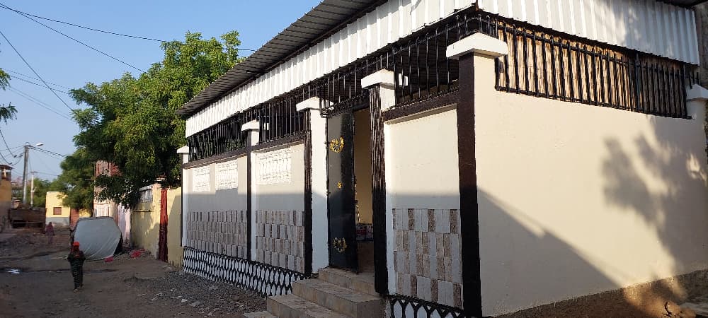 Deux maisons rénovées à louer cheick osman et cheick moussa