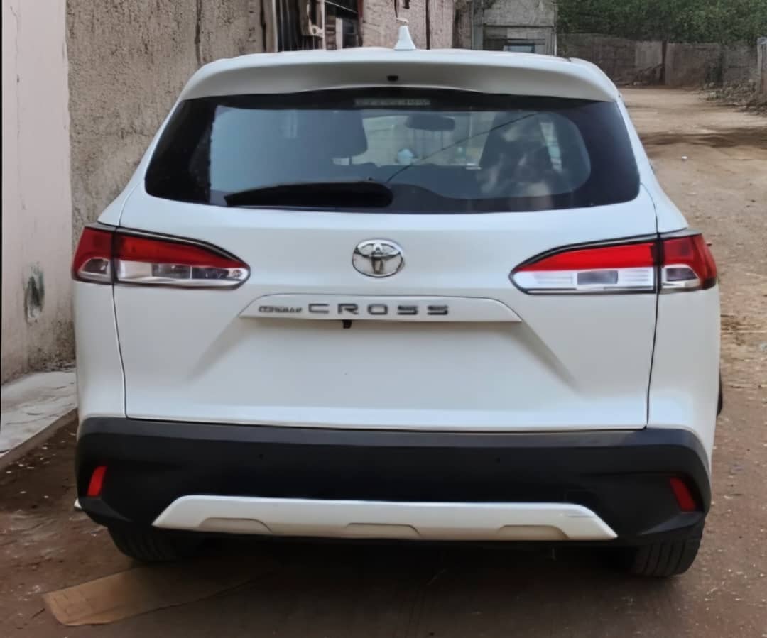 Toyota Corolla Cross 2021, essence, excellent état, semi-option