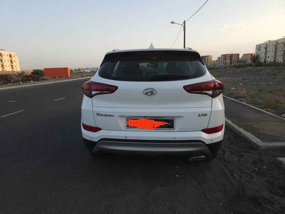 Hyundai Tucson 2018, diesel, automatique, climatisation, caméras, limiteur de vitesse