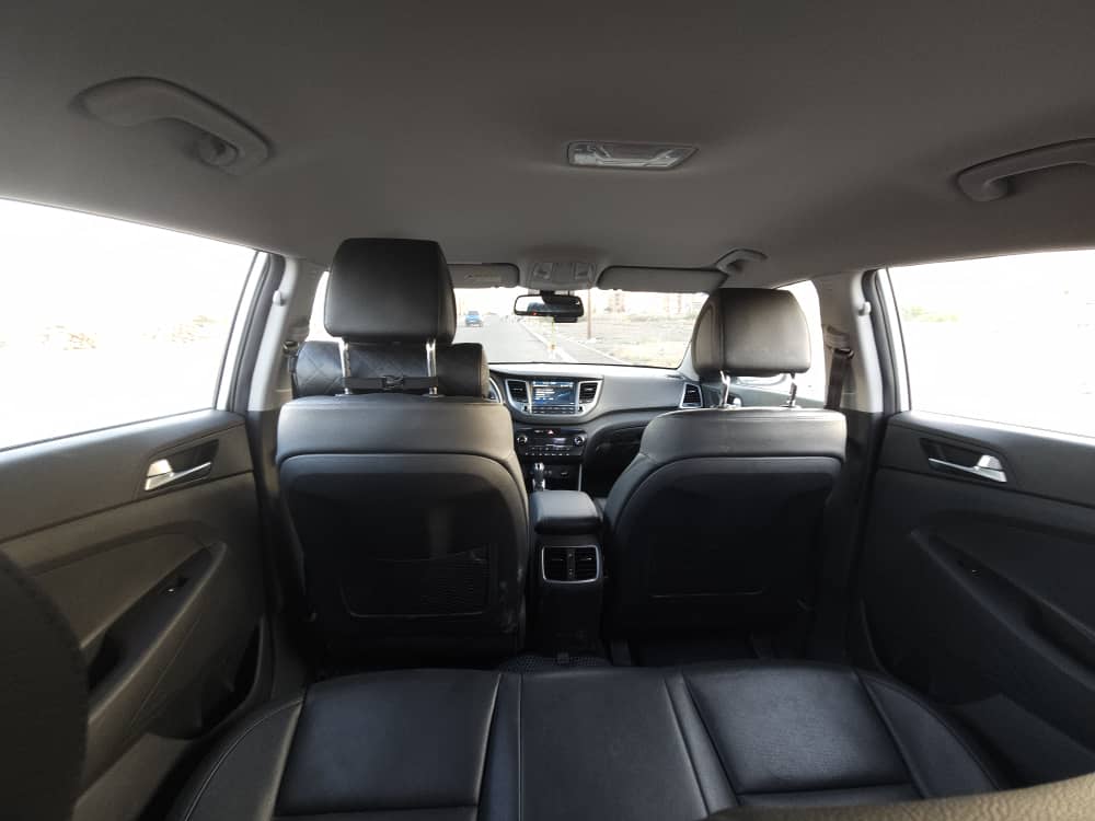 Hyundai Tucson 2018, diesel, automatique, climatisation, caméras, limiteur de vitesse