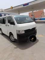 Minibus Toyota Hiace, 15 places, parfait état - Vente urgente