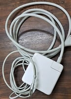 Chargeur Apple 85W MagSafe A1343 pour MacBook Pro 15-inch et 17-inch