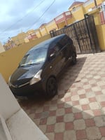 Toyota Avanza 2016, boîte manuelle, climatisée, écran 10