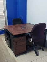 Bureau pour deux personnes