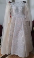 Robe de mariage taille 48, jamais utilisée