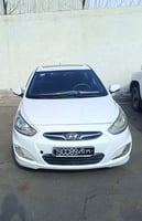 Hyundai Accent 94 000 km, automatique, diesel, décapotable