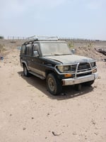 Carrosserie Land Cruiser 2 avec moteur à réparer