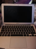 MacBook Air 11 2011, bon état, prix négociable