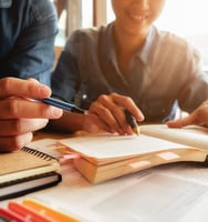 Enseignante à domicile, soutien scolaire & aide aux devoirs