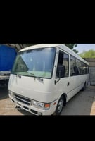 Bus Mitsubishi Rosa 2016. 35 places. Importe de Dubai .