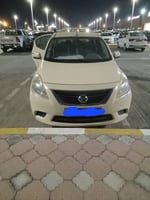 Nissan Sunny 2014, essence, boîte manuelle, clim fonctionnelle