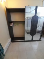 Armoire en excellent état à petit prix