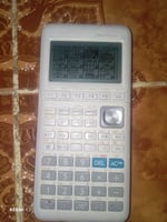 Calculatrice graphique en excellent état, garantie incluse