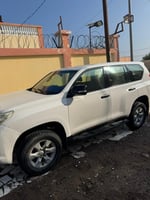 Toyota Prado 2013, blanc, bon état, à débattre