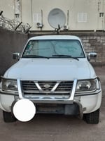 Nissan Patrol , bien entretenue, prix négociable