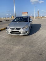 Voiture Hyundai Accent 2014 Diesel, Automatique, climatisée bon etat