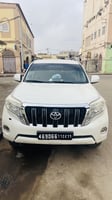 Toyota Prado TX 2015, 9 places, excellent état à vendre - 3 150 000 DJF Négociable Légèrement