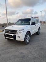 Mitsubishi Pajero, diesel, automatique, climat, état impeccable