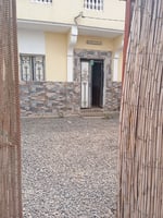 Maison commerciale à louer, 180m2, 5 chambres, PK12