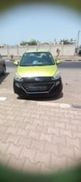 Voiture en excellent état avec climatisation et radio, 59 000 km