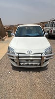 2 Taxis Toyota Probox 2017, fiable et économique