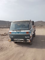Camion Nissan Diesel avec moteur neuf - Prix intéressant