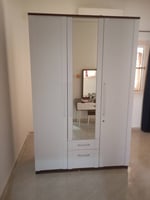 Chambre à coucher complète avec lit médical à vendre