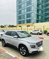 Hyundai Venue 2021, essence, excellent état, compacte et robuste