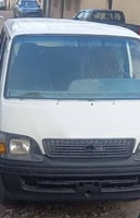 Minibus Hiace à Vendre - Prix Négociable