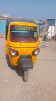 Bajaj 6 places, excellent état