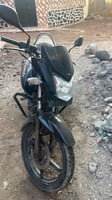 Moto Hero Hunk 150cc en bon état