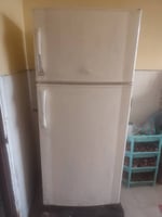 Réfrigérateur grande taille Kiriazi en excellent état