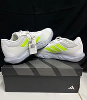 Chaussures d'entraînement Adidas Boost - Confort et endurance assurés!