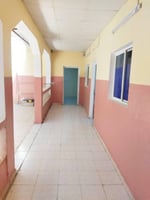 Maison F4 rénovée avec cour couverte et réservoir d'eau à Hodan 1