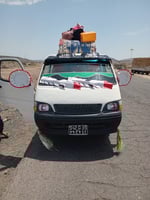 Minibus en excellent état à vendre