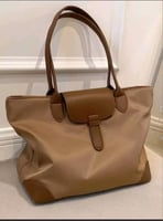 Sac à main élégant, grand et pratique