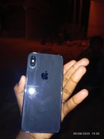 iPhone C en très bon état