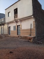 Location Maison F5 à Nassib, proche mosquée et école, bien agencée