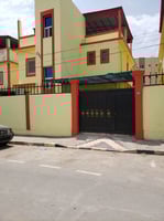 Maison Duplex 5 chambres avec terrasse et parking à Cité Hamdani