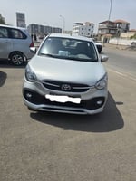 Toyota Vitz 2024, automatique, essence économe