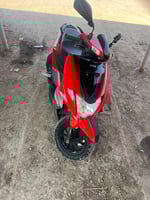 Moto TVS 125CC état parfait, prix négociable