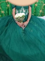 Robe verte longue, portée une fois, à vendre